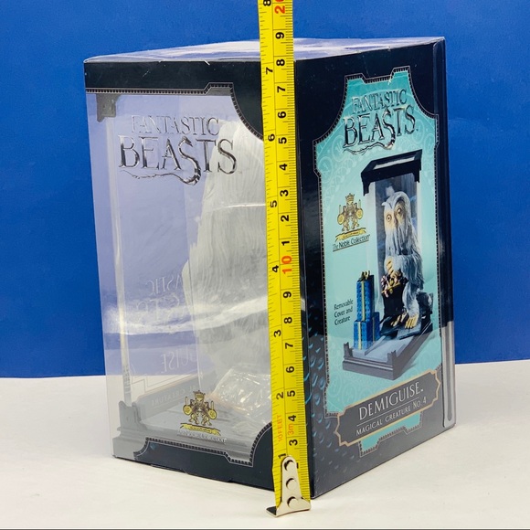 Demiguise Harry Potter magical creature sculpture - Picture 2 of 3